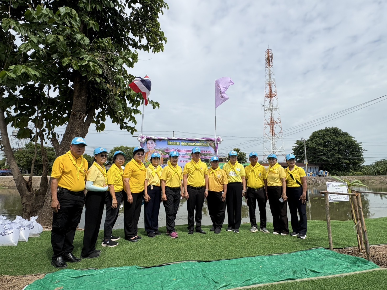 สพจ.นนทบุรี ร่วมกิจกรรรมจิตอาสาเนื่องในวันเฉลิมพระชนมพรรษาสมเด็จพระนางเจ้าสุทิดา พัชรสุธาพิมลลักษณ พระบรมราชินี 3 มิถุนายน 2568