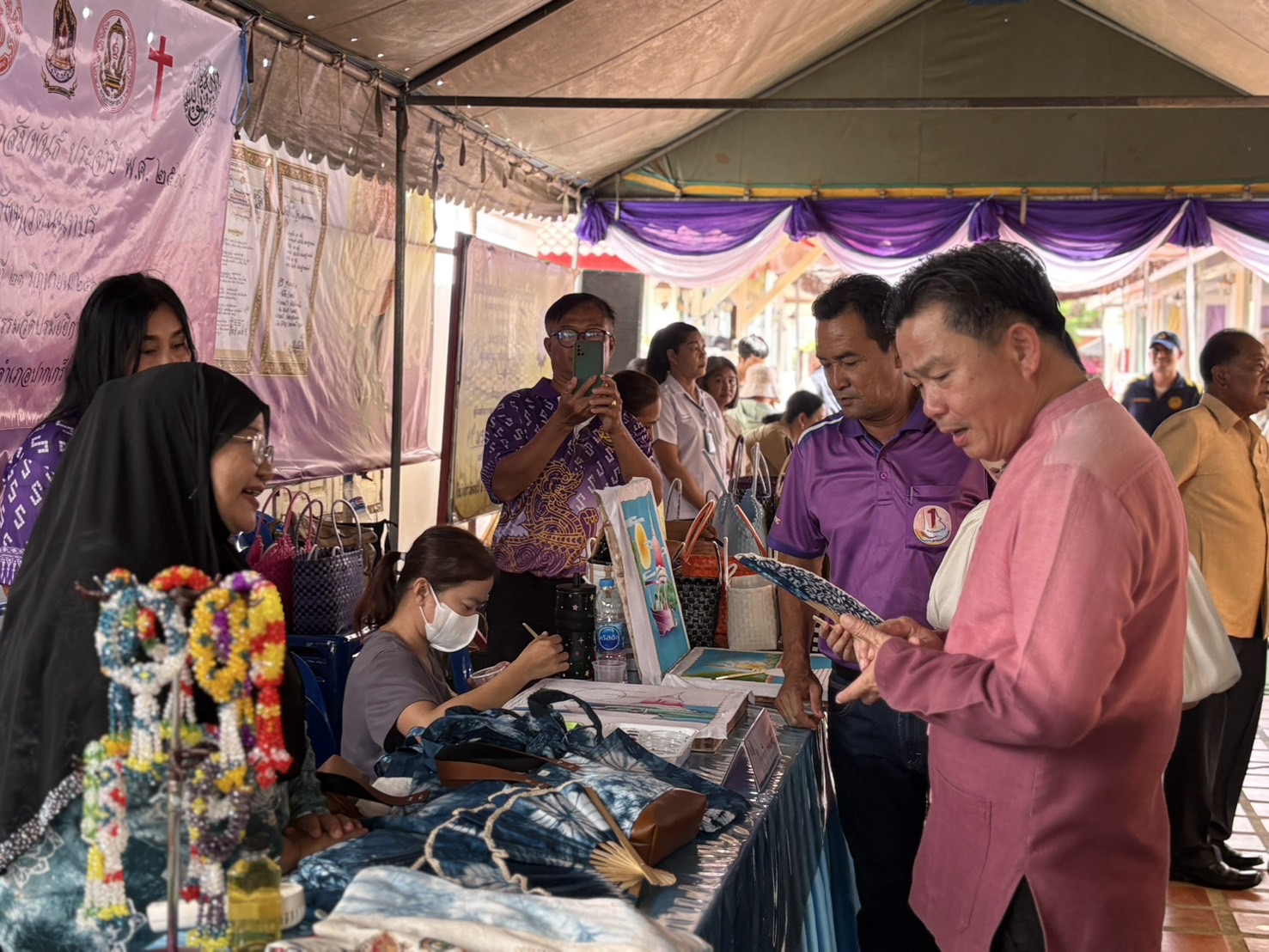พช. นนท์ ร่วมพิธีเปิดโครงการ 1 อำเภอ 1 ลานสร้างสรรค์ จังหวัดนทบุรี ณ เกาะเกร็ด