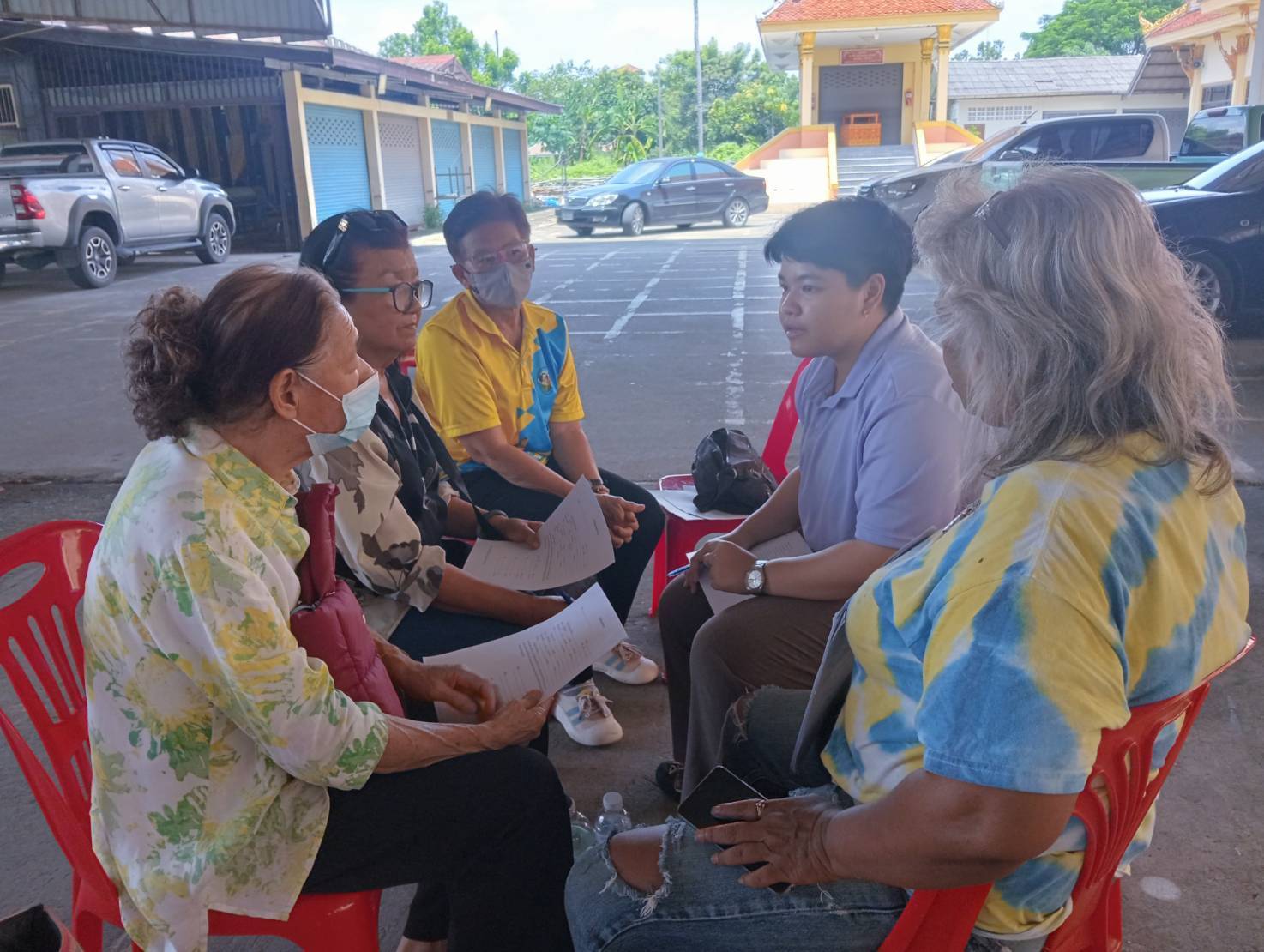 💕 พช.นนทบุรี ดำเนินการคลินิกให้คำปรึกษาพัฒนาคุณภาพชีวิตสมาชิกกองทุนพัฒนาบทบาทสตรี จังหวัดนนทบุรี 💕