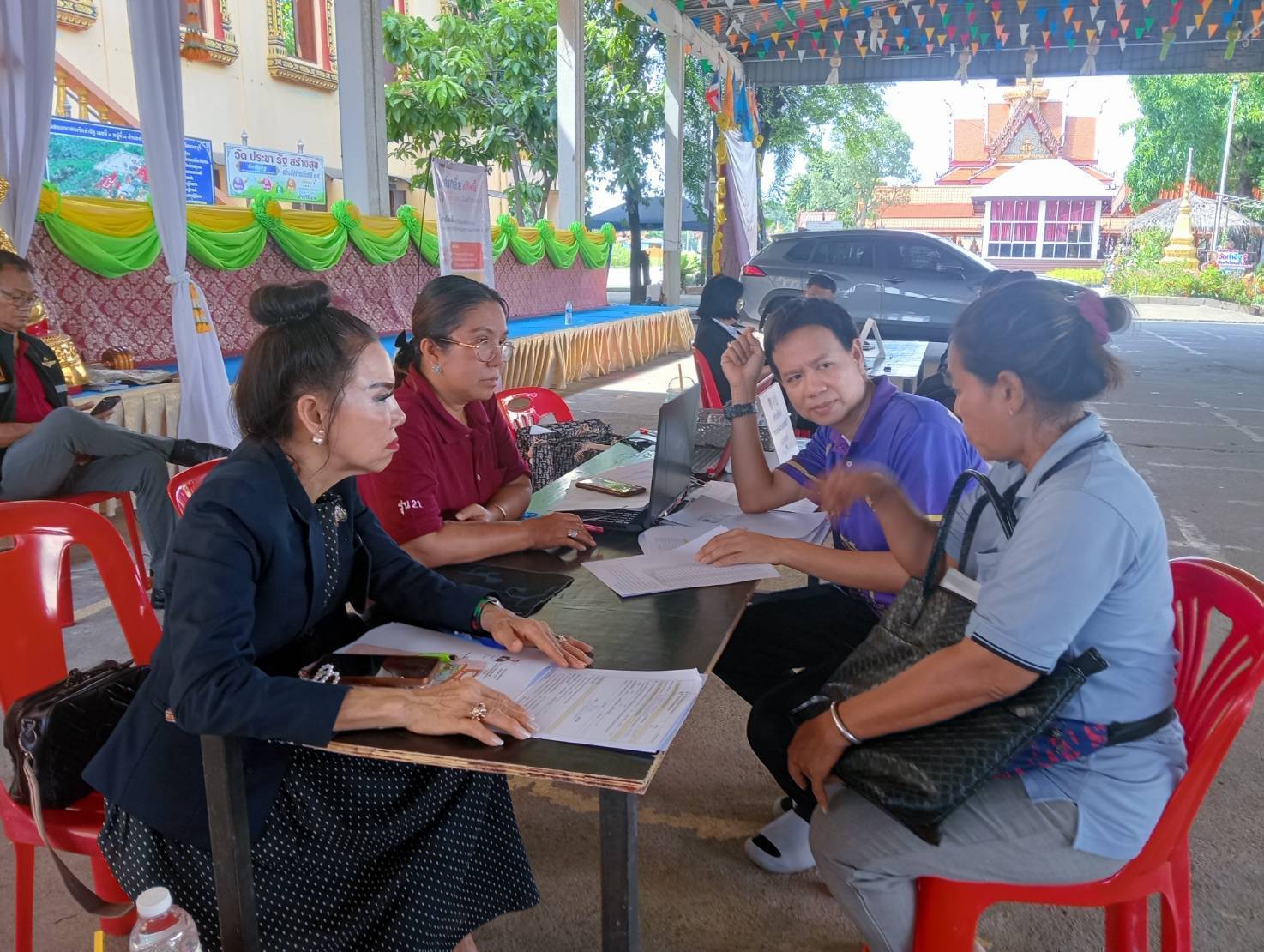 💕 พช.นนทบุรี ดำเนินการคลินิกให้คำปรึกษาพัฒนาคุณภาพชีวิตสมาชิกกองทุนพัฒนาบทบาทสตรี จังหวัดนนทบุรี 💕