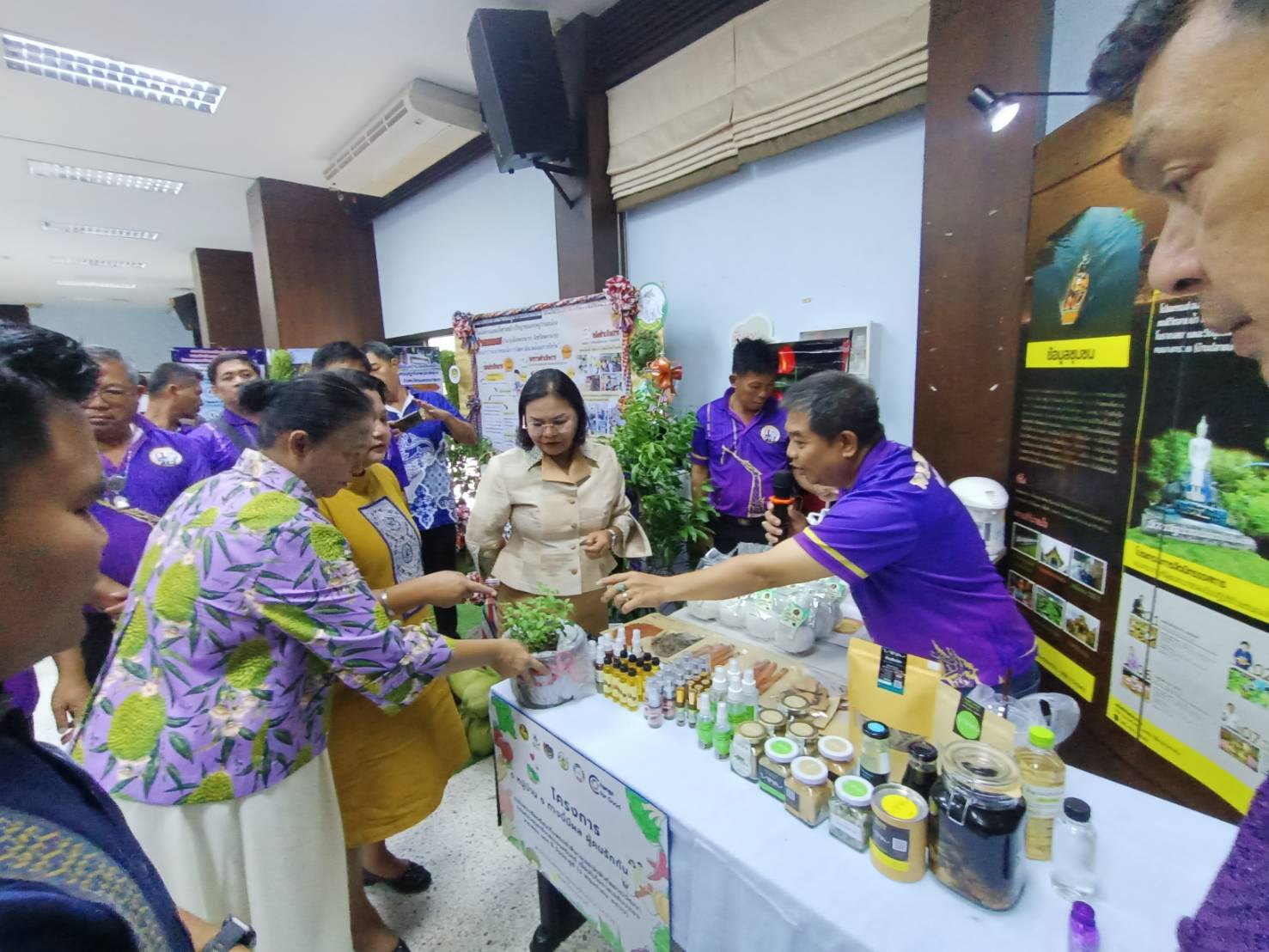 📢💯✊สพจ.นนทบุรีร่วมกิจกรรมจัดมหกรรมความสำเร็จของผู้นำการเปลี่ยนแปลง ปี 2568
