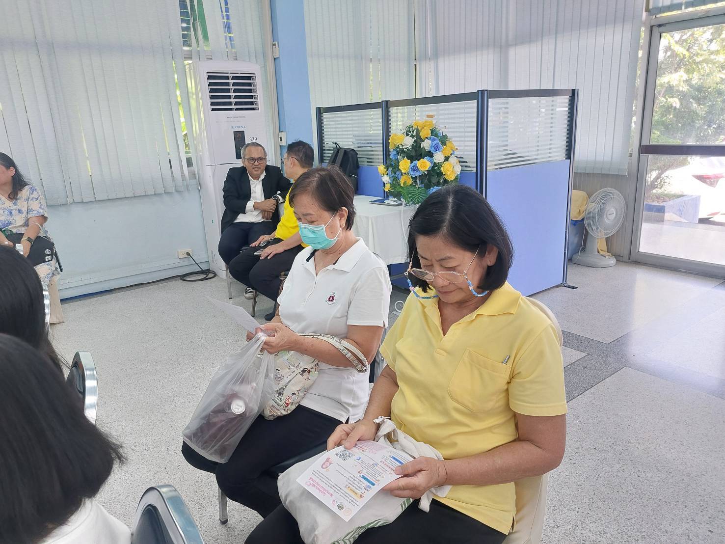 📣📣 พช.นนทบุรี ออกบูธประชาสัมพันธ์รับสมัครสมาชิกกองทุนพัฒนาบทบาทสตรี