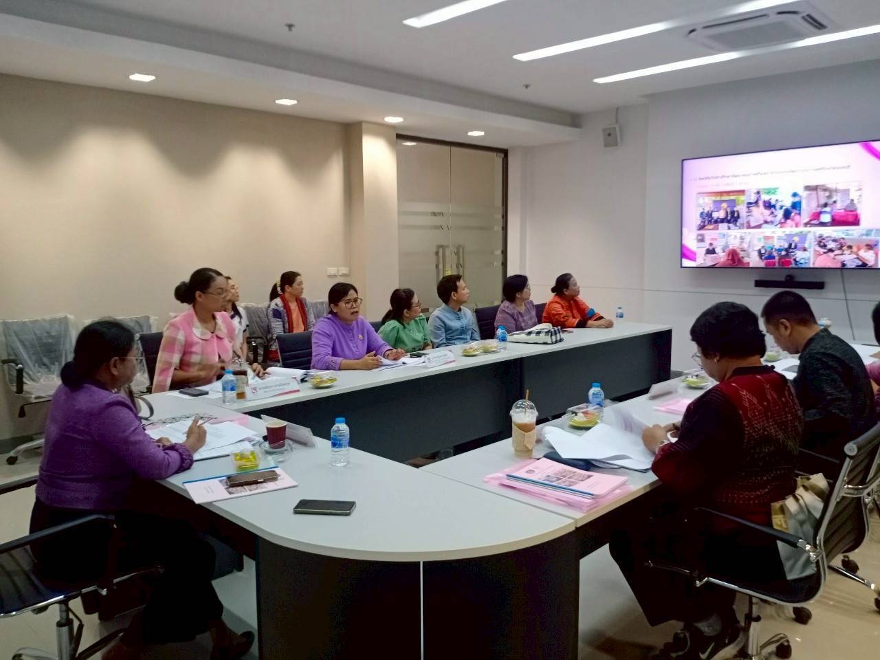 🎯 พช.นนทบุรี รับการพิจารณาคัดเลือกคนกองทุนพัฒนาบทบาทสตรีดีเด่น ระดับศูนย์ศึกษาและพัฒนาชุมชน ตามโครงการเชิดชูเกียรติคนกองทุนพัฒนาบทบาทสตรี ประจำปี พ.ศ. 2568 