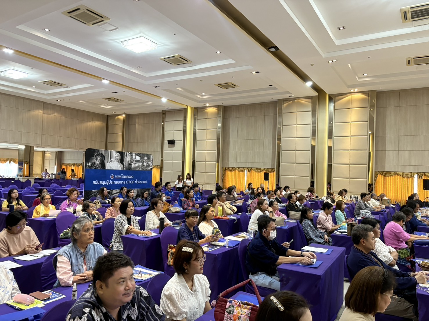 พช. นนท์  ร่วมพิธีเปิดการอบรมหลักสูตร “ตังค์โต Know-how เปิดโลกธุรกิจชุมชน : ติดปีกความสำเร็จสำหรับผู้ประกอบการ OTOP “