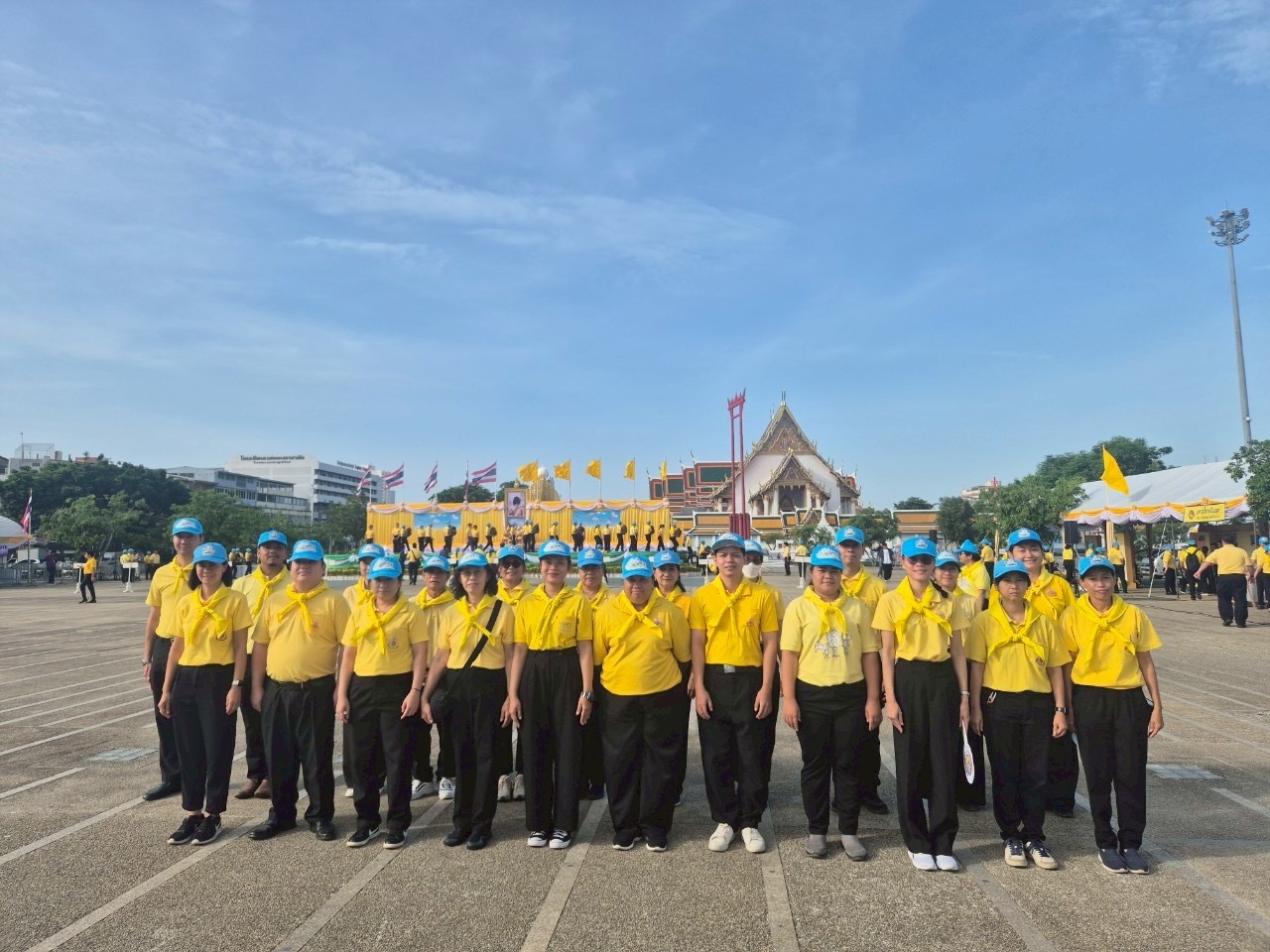 สพจ.นนทบุรี ร่วมกิจกรรมจิตอาสาบริการประชาชน เนื่องในโอกาสวันเฉลิมพระชนมพรรษา พระบาทสมเด็จพระเจ้าอยู่หัว 28 กรกฎาคม 2568