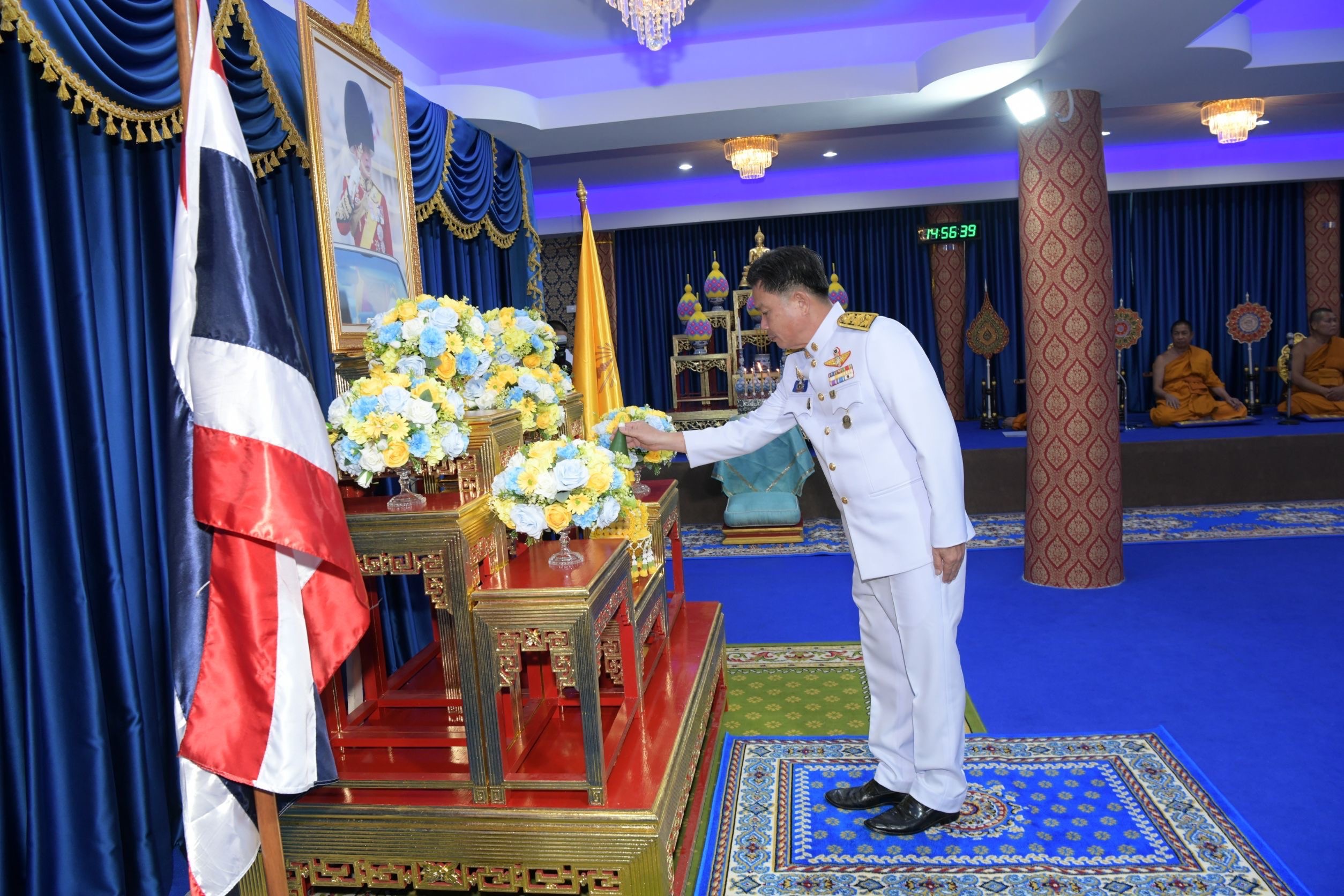 สพจ.นนทบุรี ร่วมพิธีประกาศพระปริตร ปฏิบัติธรรมตามหลักธรรมนาวา “วัง” ถวายเป็นพระราชกุศลแด่พระบาทสมเด็จพระเจ้าอยู่หัว