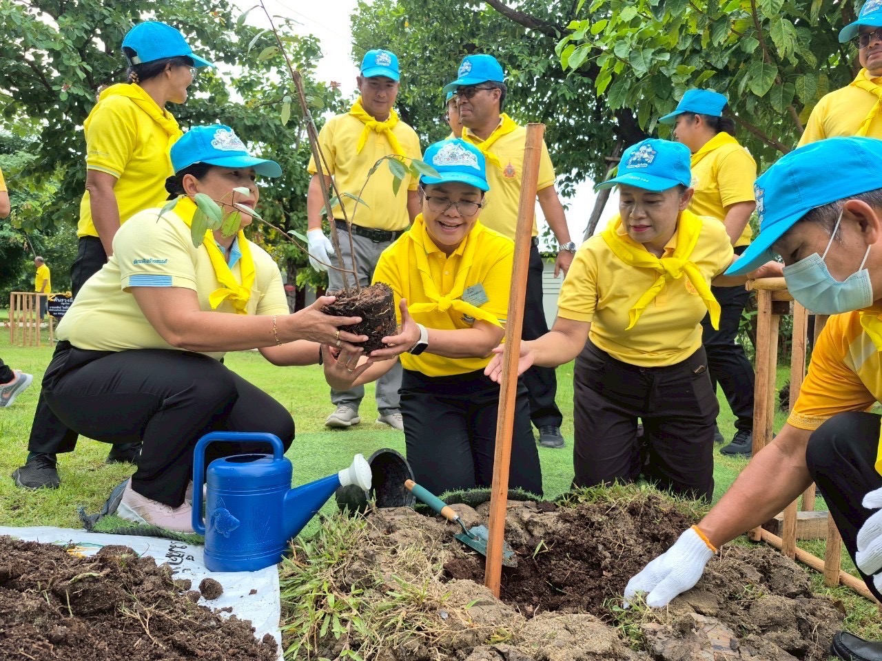 สพจ.นนทบุรี ร่วมกับสพอ.ไทรน้อยจัดกิจกรรมเฉลิมพระเกียรติพระบาทสมเด็จพระเจ้าอยู่หัว เนื่องในโอกาสวันเฉลิมพระชนมพรรษา 28 กรกฎาคม 2568