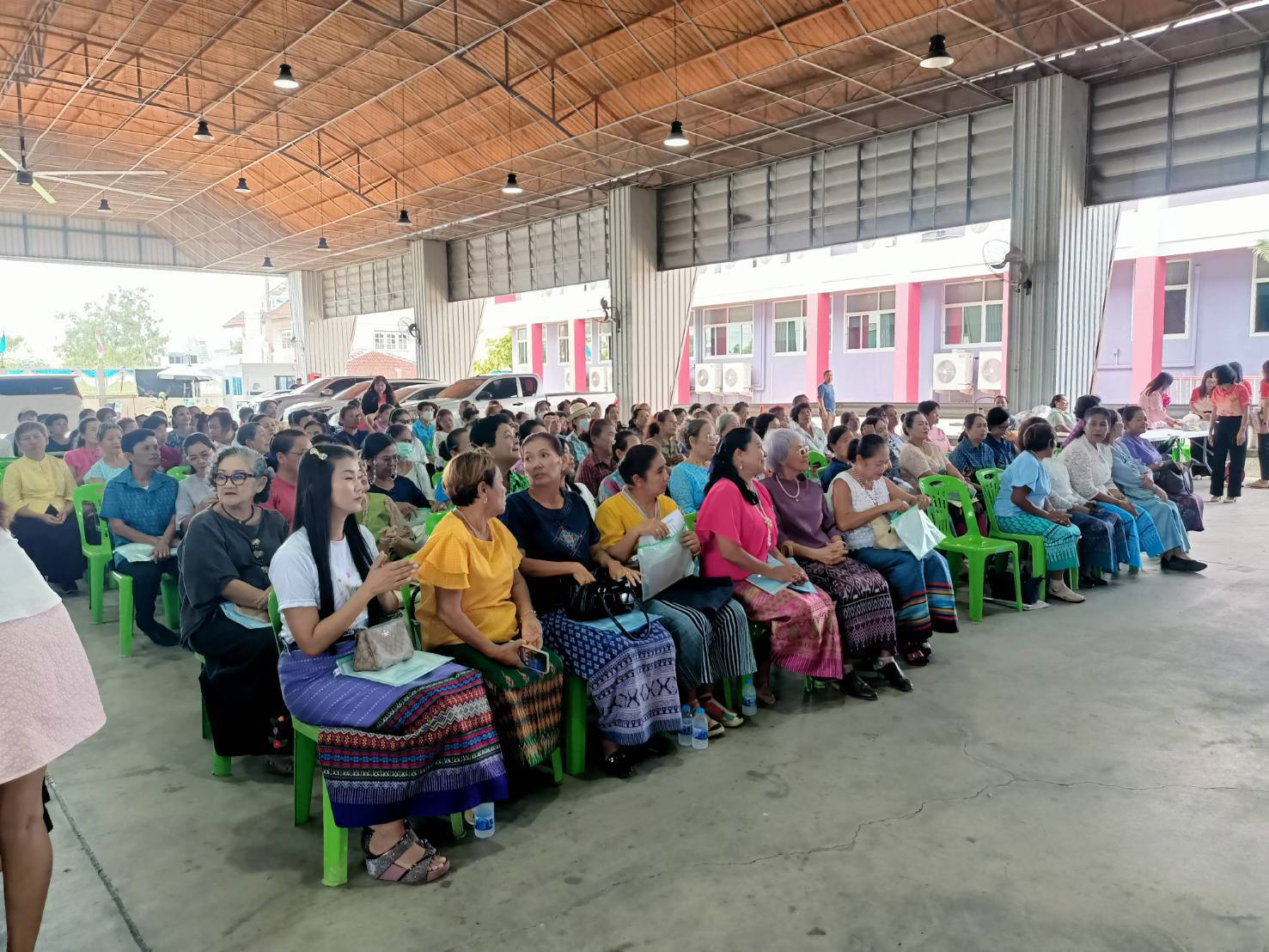 📢✊✅สพจ.นนทบุรีร่วมเป็นวิทยากรโครงการพัฒนาศักยภาพสตรีตำบลศาลากลาง ประจำปีงบประมาณ พ.ศ.2568 เพื่อพัฒนาศักยภาพสตรีจังหวัดนนทบุรี