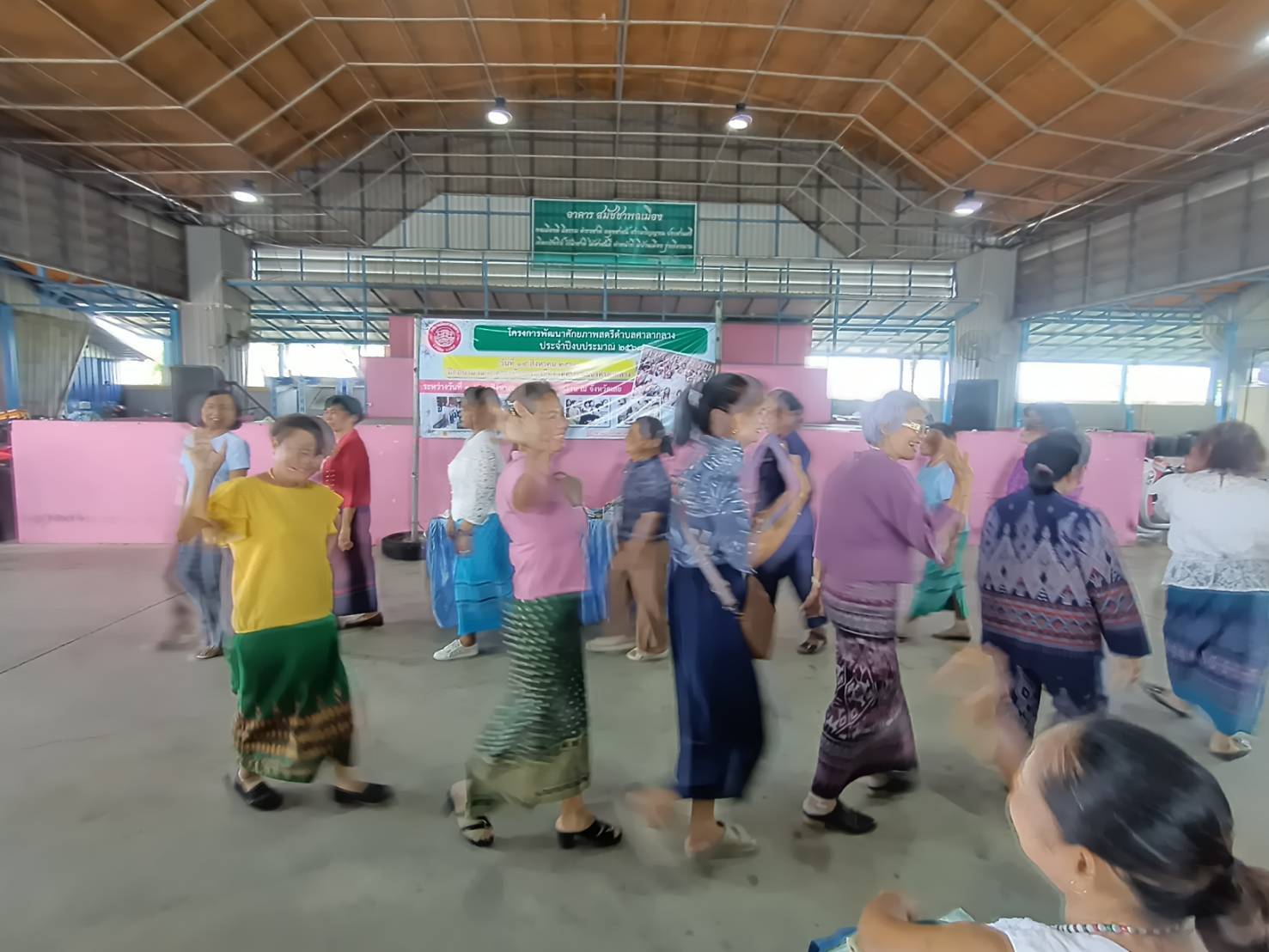 📢✊✅สพจ.นนทบุรีร่วมเป็นวิทยากรโครงการพัฒนาศักยภาพสตรีตำบลศาลากลาง ประจำปีงบประมาณ พ.ศ.2568 เพื่อพัฒนาศักยภาพสตรีจังหวัดนนทบุรี