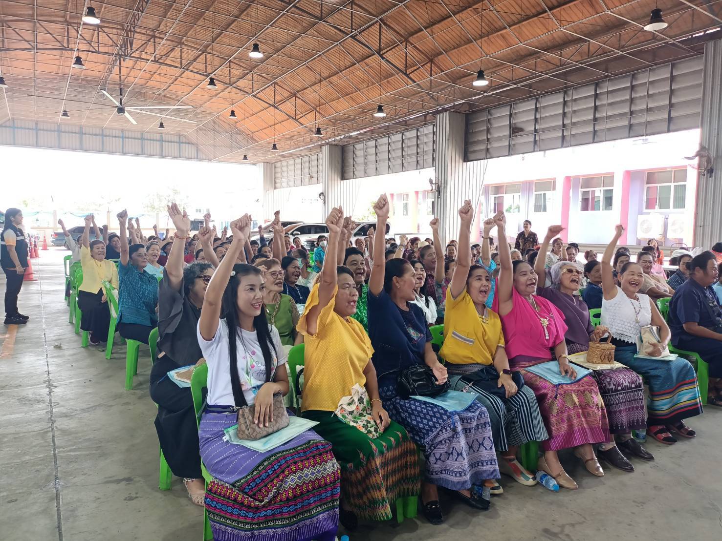 📢✊✅สพจ.นนทบุรีร่วมเป็นวิทยากรโครงการพัฒนาศักยภาพสตรีตำบลศาลากลาง ประจำปีงบประมาณ พ.ศ.2568 เพื่อพัฒนาศักยภาพสตรีจังหวัดนนทบุรี