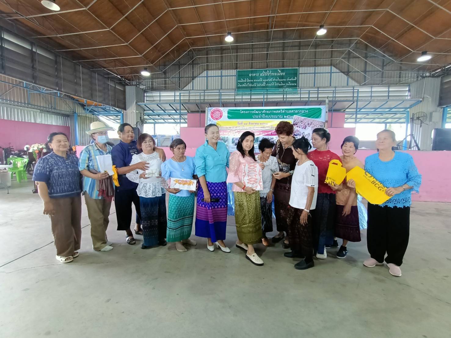 📢✊✅สพจ.นนทบุรีร่วมเป็นวิทยากรโครงการพัฒนาศักยภาพสตรีตำบลศาลากลาง ประจำปีงบประมาณ พ.ศ.2568 เพื่อพัฒนาศักยภาพสตรีจังหวัดนนทบุรี