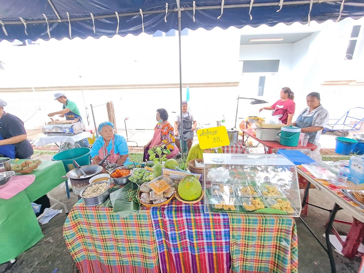 📢✊✅สพจ.นนทบุรีขอเชิญชวนผู้ที่สนใจเข้ามาชิม ช้อป ใช้ ณ ตลาดโดมนนท์ ศาลากลางจังหวัดนนทบุรี