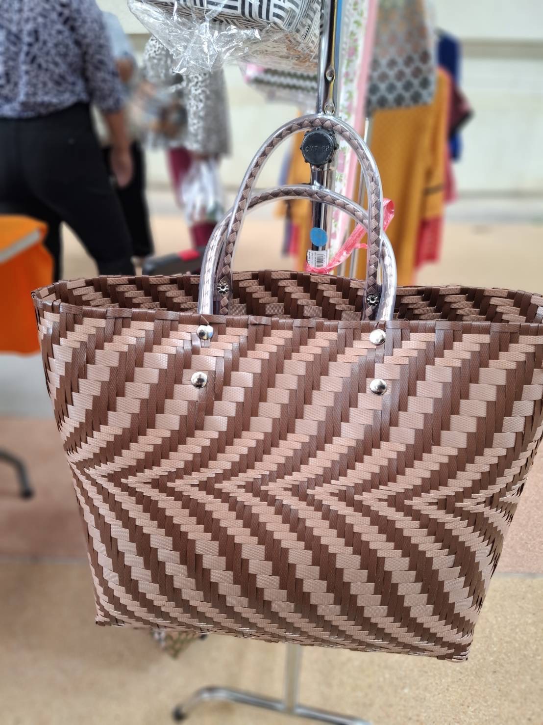 ✊✅สพจ.นนทบุรีขอเชิญชวนผู้ที่สนใจเข้ามาชิม ช้อป ใช้ ณ ตลาดโดมนนท์ ศาลากลางจังหวัดนนทบุรี