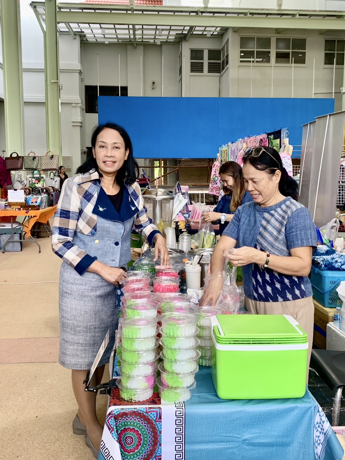 ✊✅สพจ.นนทบุรีขอเชิญชวนผู้ที่สนใจเข้ามาชิม ช้อป ใช้ ณ ตลาดโดมนนท์ ศาลากลางจังหวัดนนทบุรี